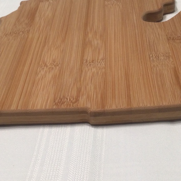 Totally Bamboo Cutting Board NWOT - Picture 4 of 5